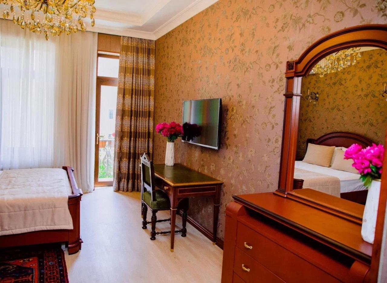 Royal Antique Boutique Hotel Baku Exterior photo